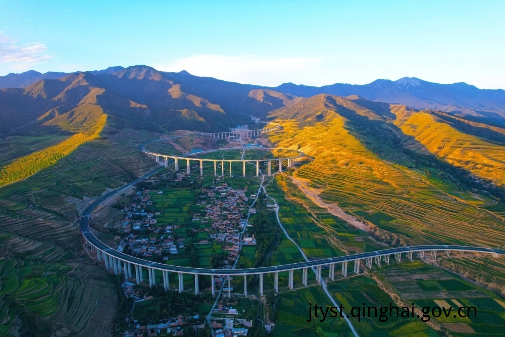 青海省7个交通重点项目建成通车<p></p>